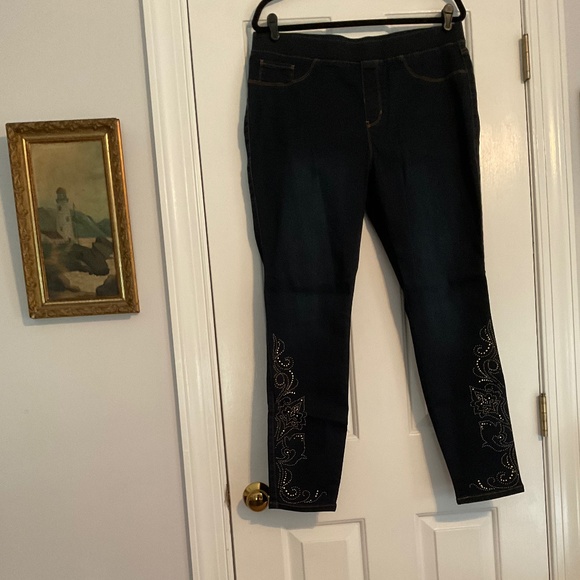 Hannah Pull-On Jeans with Bling Detail, Size XL - Picture 1 of 4